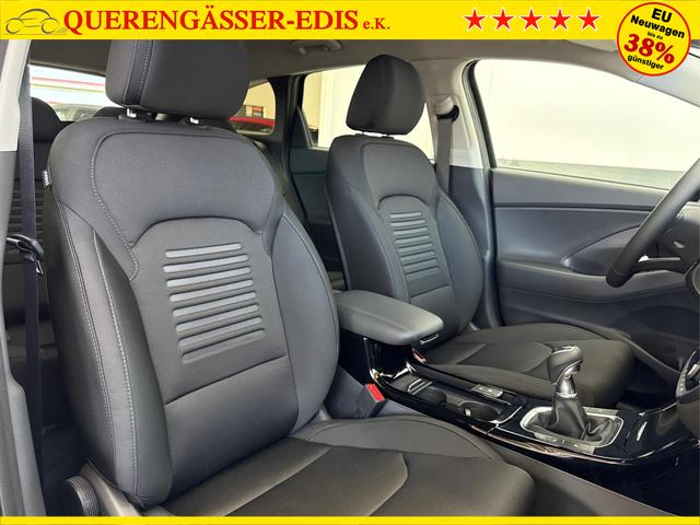 Hyundai i30 Kombi STYLE EDITION NAVI SHZ KLIMAAUTOMATIK RFK LED PDC v+h 