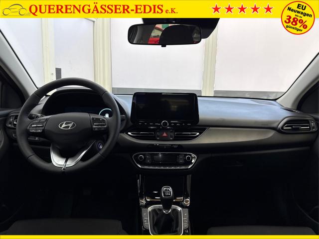 Hyundai i30 Kombi STYLE EDITION NAVI SHZ KLIMAAUTOMATIK RFK LED PDC v+h 