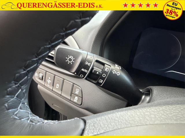 Hyundai i30 Kombi STYLE EDITION NAVI SHZ KLIMAAUTOMATIK RFK LED PDC v+h 