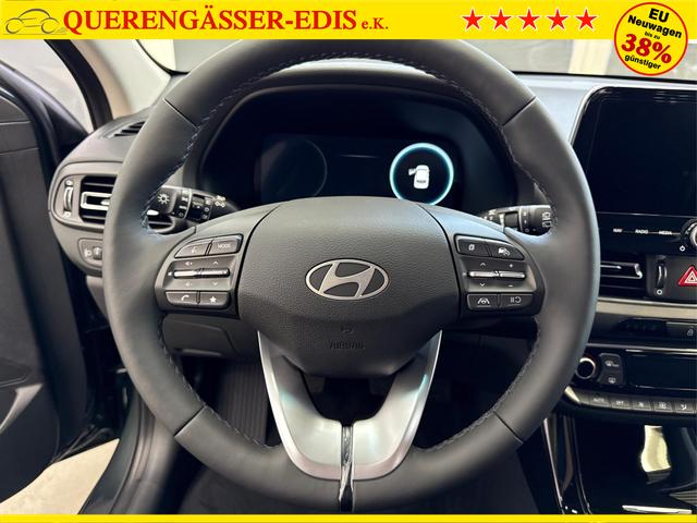 Hyundai i30 Kombi STYLE EDITION NAVI SHZ KLIMAAUTOMATIK RFK LED PDC v+h 