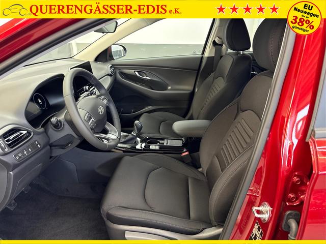 Hyundai i30 Kombi STYLE EDITION NAVI SHZ KLIMAAUTOMATIK RFK LED PDC v+h 