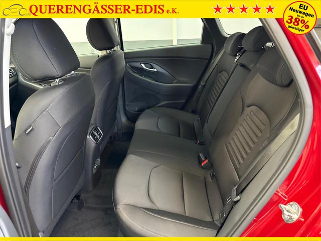 Hyundai i30 Kombi STYLE EDITION NAVI SHZ KLIMAAUTOMATIK RFK LED PDC v+h 