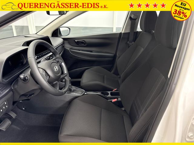 Hyundai / BAYON / Weiß / / / DCT SHZ NAVI RFK PDC 