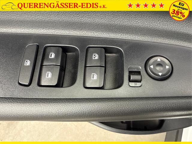 Hyundai / BAYON / Weiß / / / DCT SHZ NAVI RFK PDC 