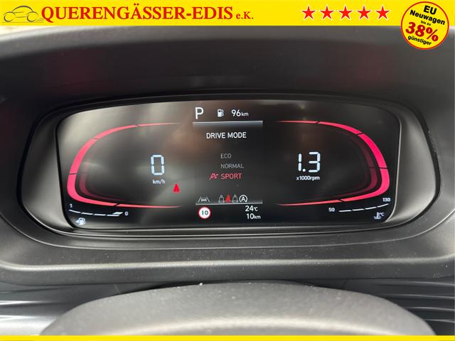 Hyundai / BAYON / Weiß / / / DCT SHZ NAVI RFK PDC 