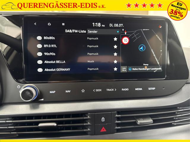 Hyundai / BAYON / Weiß / / / DCT SHZ NAVI RFK PDC 