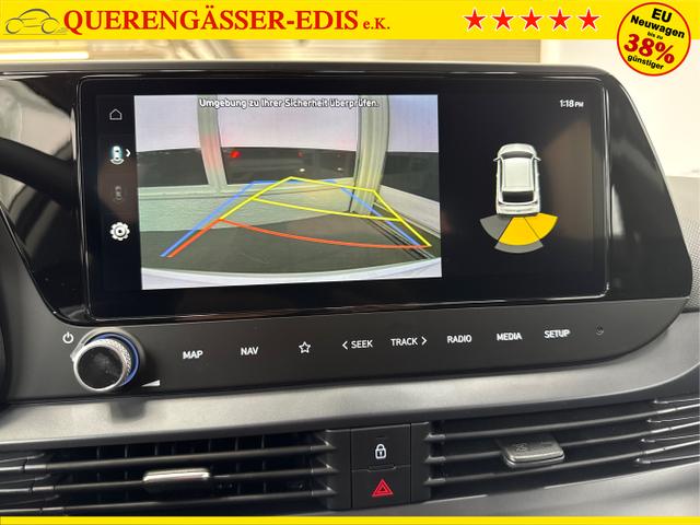 Hyundai / BAYON / Weiß / / / DCT SHZ NAVI RFK PDC 