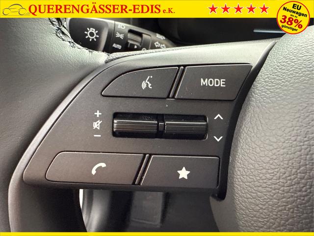 Hyundai / BAYON / Weiß / / / DCT SHZ NAVI RFK PDC 