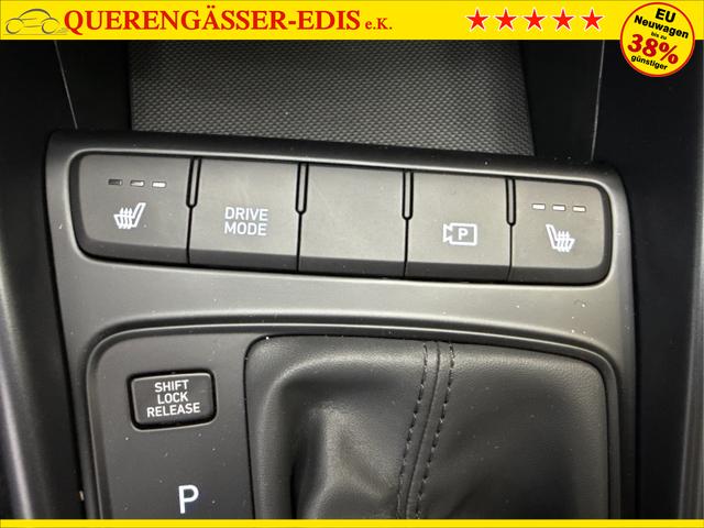 Hyundai / BAYON / Weiß / / / DCT SHZ NAVI RFK PDC 
