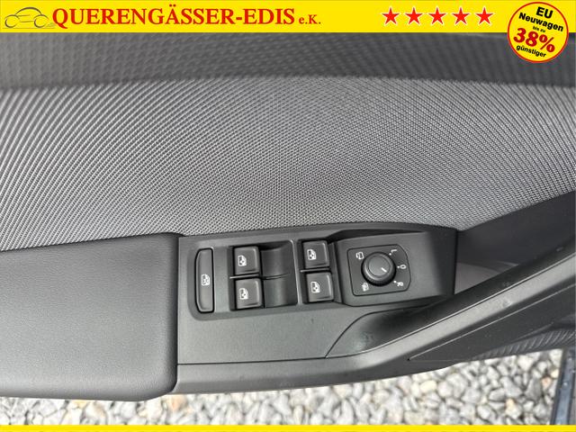 Seat / Leon / Weiß / / / 