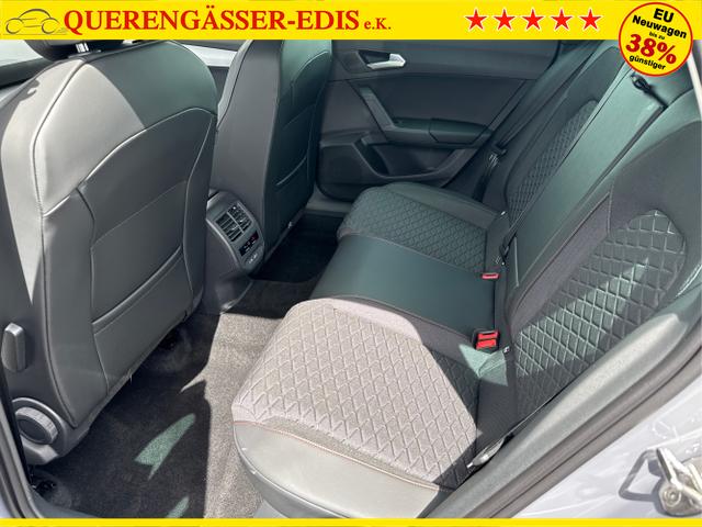 Seat / Leon / Weiß / / / 