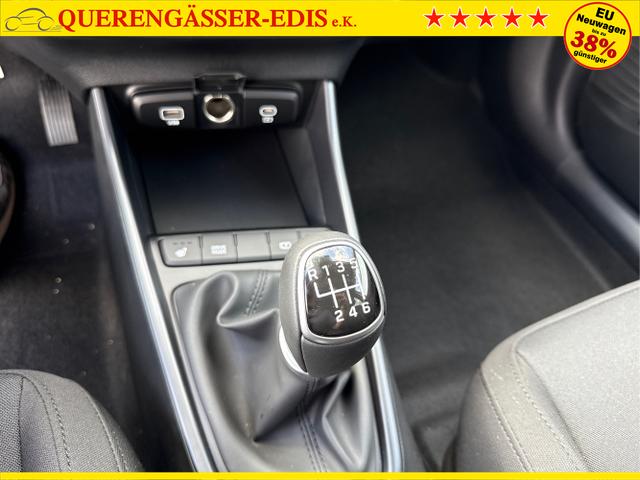Hyundai / i20 / Grün / / / NAVI SHZ LED ALU RFK SHZ KLIMAAUTOMATIK 