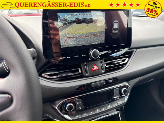 Hyundai / i30 / Schwarz / / / N-LINE SHZ NAVI PDC RFK