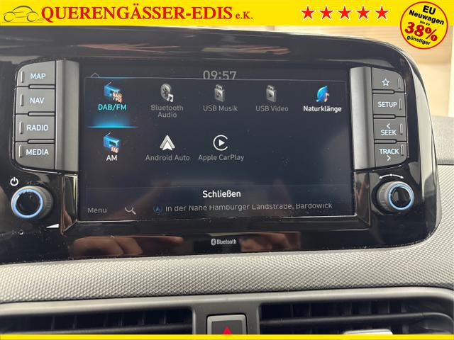 Hyundai / i10 / Grün / / / AUT NAVI SHZ TEMPOMAT 