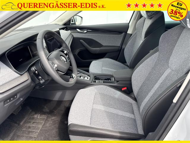 Skoda / Octavia / Weiß / / / 