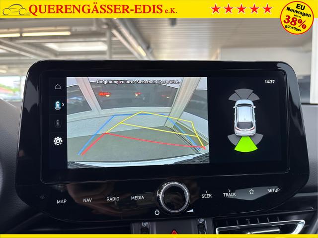 Hyundai / i30 / Weiß / / / DCT ACC NAVI RFK WP 