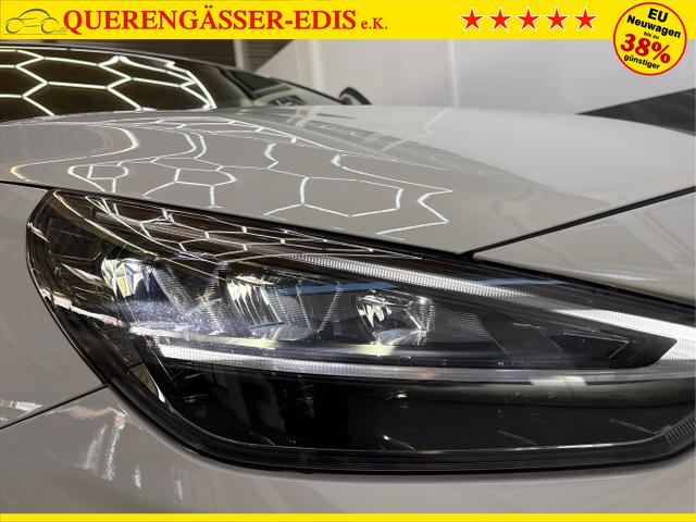 Hyundai / i30 / Weiß / / / DCT ACC NAVI RFK WP 