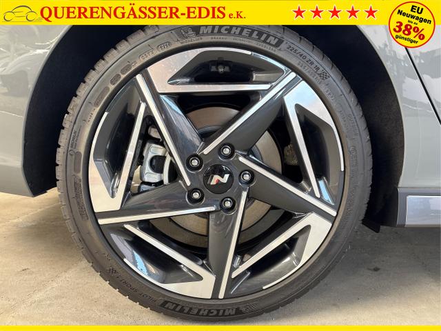 Hyundai / i30 / Grau / / / DCT ACC NAVI RFK WP 