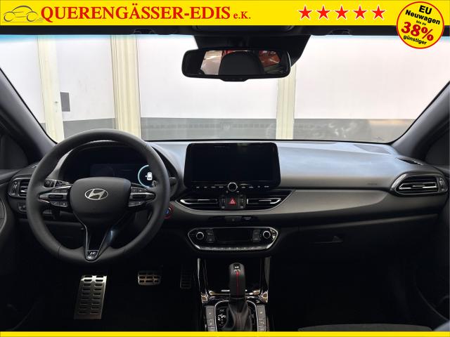 Hyundai / i30 / Grau / / / DCT ACC NAVI RFK WP 