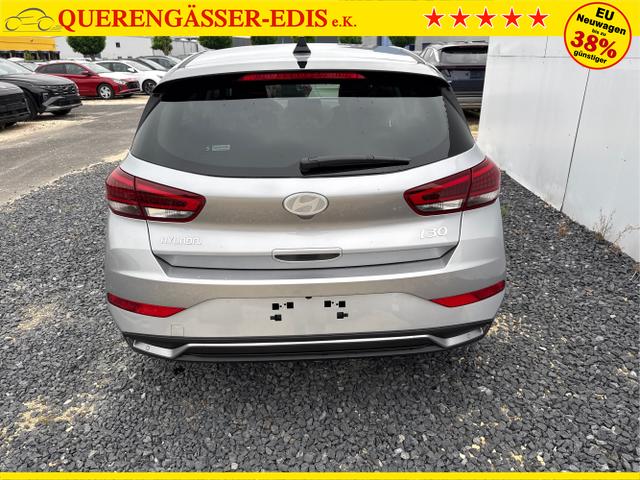 Hyundai / i30 / Silber / / / EDITION SHZ NAVI ALU LED RFK PDC