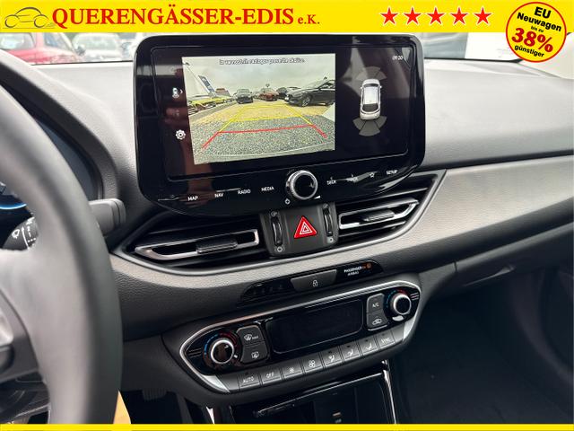 Hyundai / i30 / Silber / / / EDITION SHZ NAVI ALU LED RFK PDC