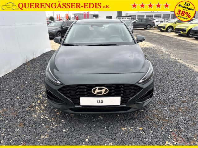 Hyundai / i30 / Grün / / / EDITION SHZ NAVI ALU LED RFK PDC