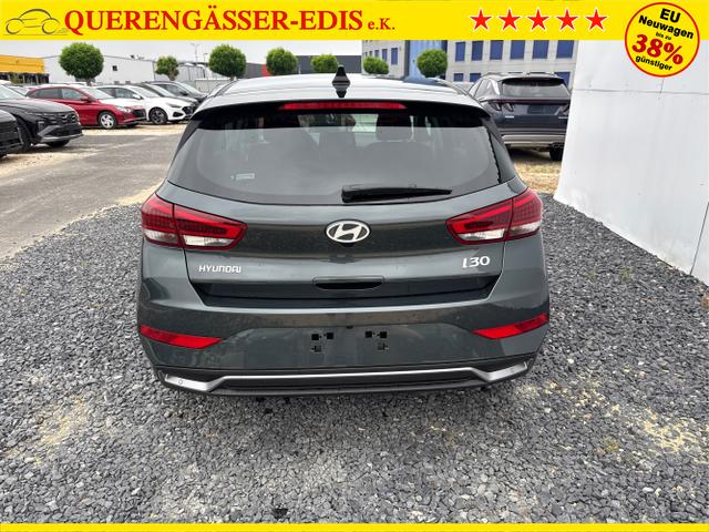 Hyundai / i30 / Grün / / / EDITION SHZ NAVI ALU LED RFK PDC