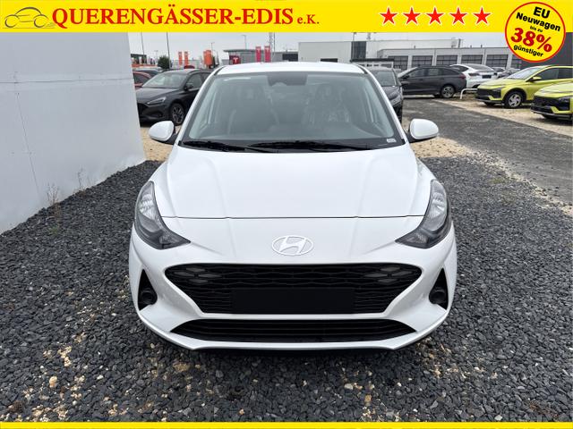 Hyundai / i10 / Weiß / / / AUT NAVI SHZ TEMPOMAT 