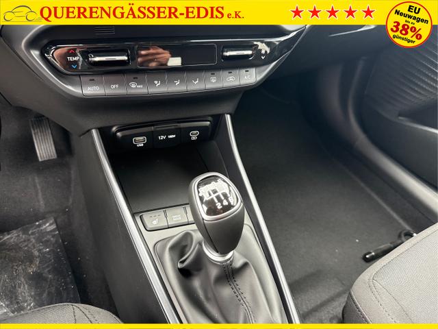Hyundai / i20 / Grün / / / NAVI Klimaautomatik SHZ 