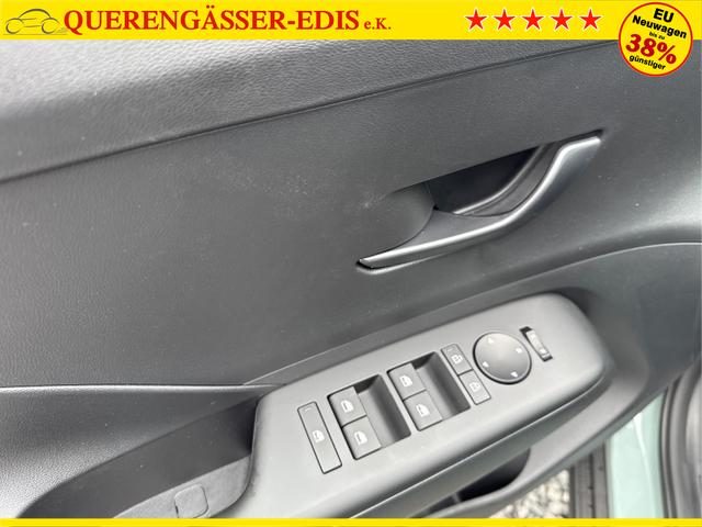 Hyundai / KONA / Grün / / / NAVI KLIMAAUTOMATIK PDC v+h RFK