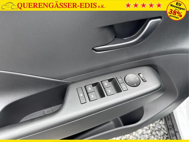 Hyundai / KONA / Weiß / / / NAVI KLIMAAUTOMATIK PDC v+h RFK