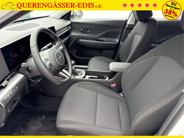 Hyundai / KONA / Weiß / / / NAVI KLIMAAUTOMATIK PDC v+h RFK