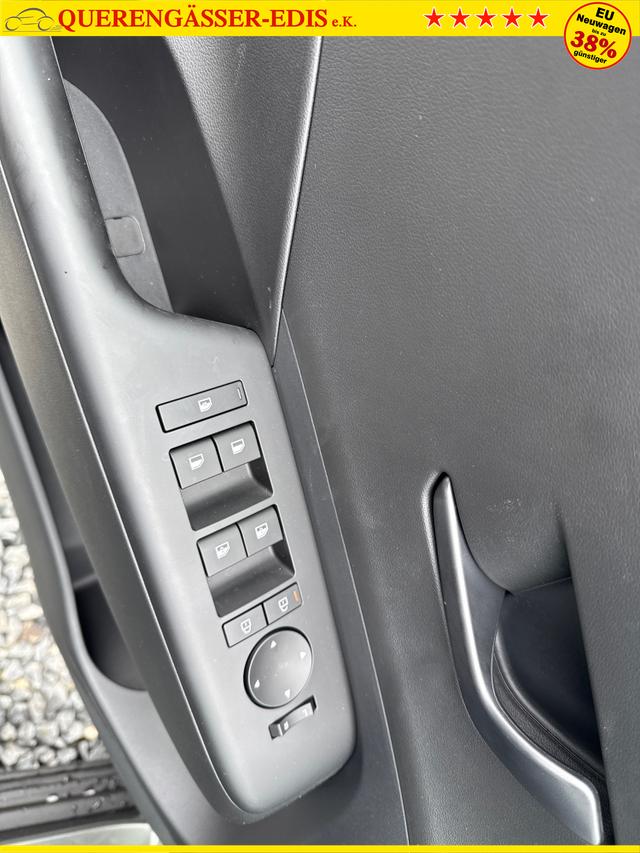Hyundai / KONA / Grau / / / NAVI KLIMAAUTOMATIK PDC v+h RFK