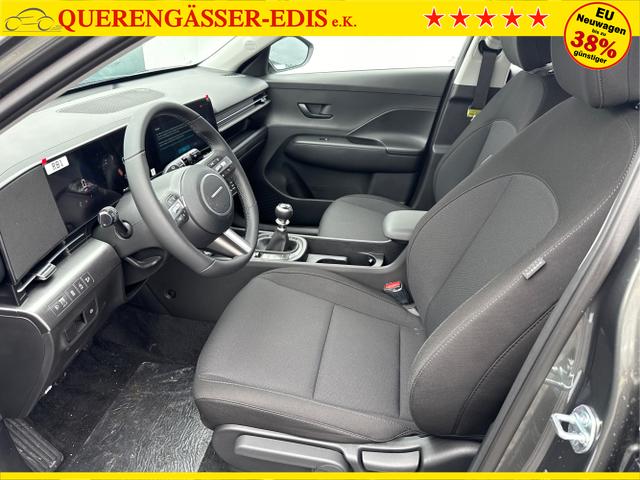 Hyundai / KONA / Grau / / / NAVI KLIMAAUTOMATIK PDC v+h RFK