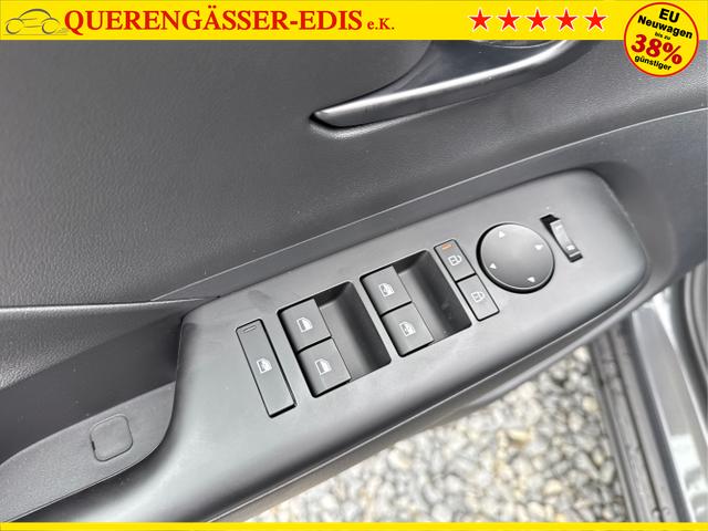 Hyundai / KONA / Grau / / / NAVI KLIMAAUTOMATIK PDC v+h RFK