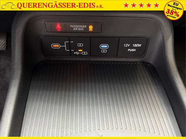 Hyundai / KONA / Schwarz / / / NAVI KLIMAAUTOMATIK PDC v+h RFK