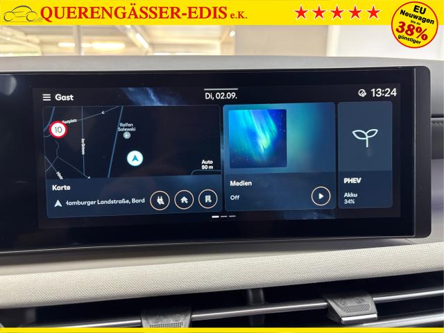 Hyundai / TUCSON / Weiß / / / PANO SHZ v+h 18 ALU