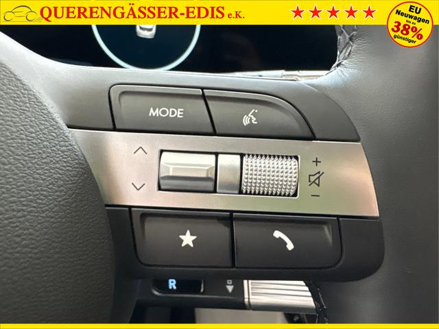 Hyundai / TUCSON / Weiß / / / PANO SHZ v+h 18 ALU