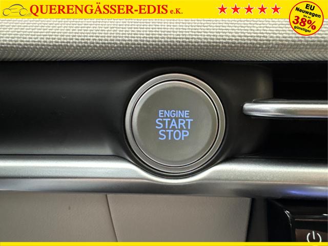 Hyundai / TUCSON / Weiß / / / PANO SHZ v+h 18 ALU
