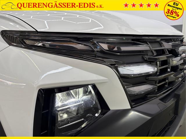 Hyundai / TUCSON / Weiß / / / PANO SHZ v+h 18 ALU