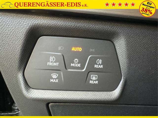 Seat / Leon / Schwarz / / / 1.5 TSI MATRIX NAVI SHZ RFK KESSY