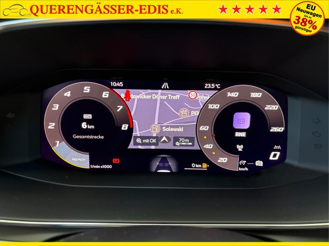 Seat / Leon / Schwarz / / / 1.5 TSI MATRIX NAVI SHZ RFK KESSY