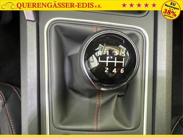 Seat / Leon / Schwarz / / / 1.5 TSI MATRIX NAVI SHZ RFK KESSY