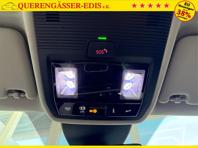 Seat / Leon / Schwarz / / / 1.5 TSI MATRIX NAVI SHZ RFK KESSY