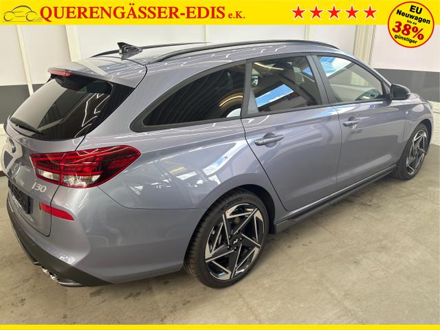 Hyundai / i30 / Blau / / / DCT ACC NAVI RFK WP 