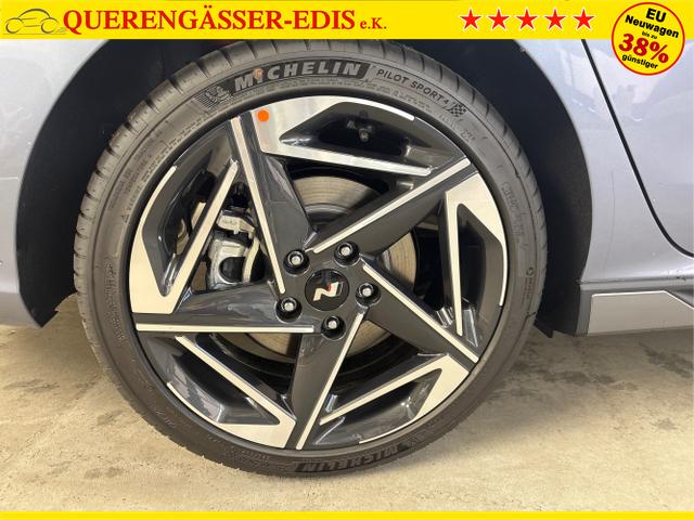 Hyundai / i30 / Blau / / / DCT ACC NAVI RFK WP 