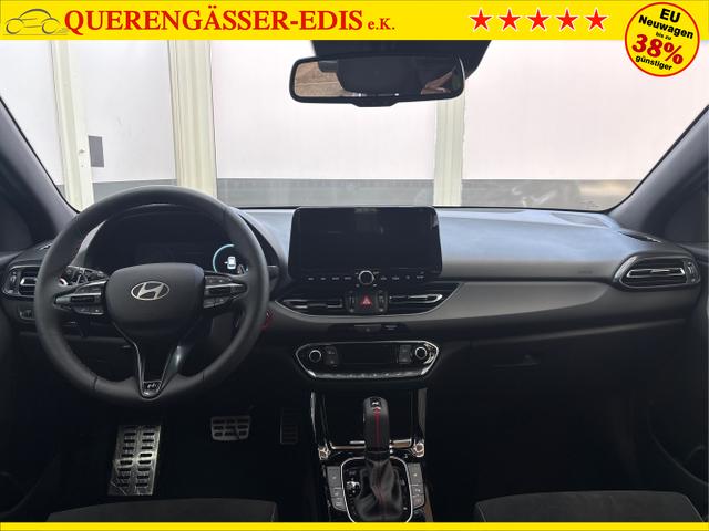Hyundai / i30 / Blau / / / DCT ACC NAVI RFK WP 