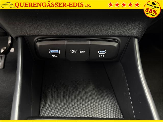 Hyundai / BAYON / Weiß / / / DCT NAVI RFK PDC 