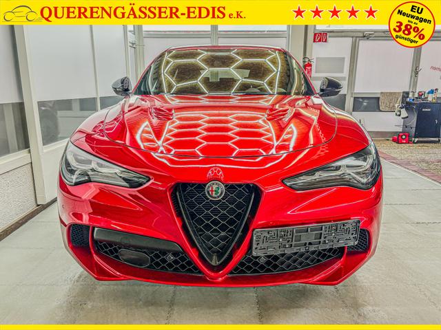 Alfa Romeo Stelvio QUADRIFOGLIO VERDE AKRAPOVIC Technologie-Paket 