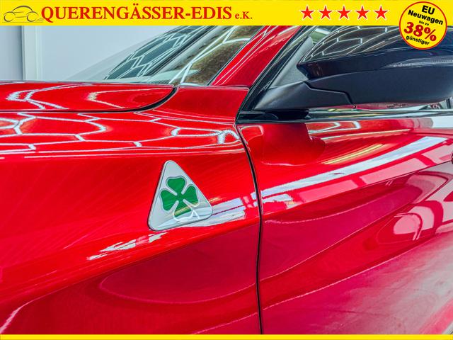Alfa Romeo Stelvio QUADRIFOGLIO VERDE AKRAPOVIC Technologie-Paket 